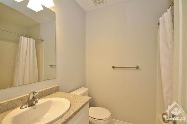 211 Idlewild Private, Townhouse with 3 bedrooms, 3 bathrooms and 2 parking in Ottawa ON | Image 19