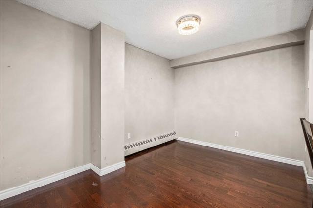 301 - 180 Dudley Ave, Condo with 3 bedrooms, 2 bathrooms and 1 parking in Markham ON | Image 9
