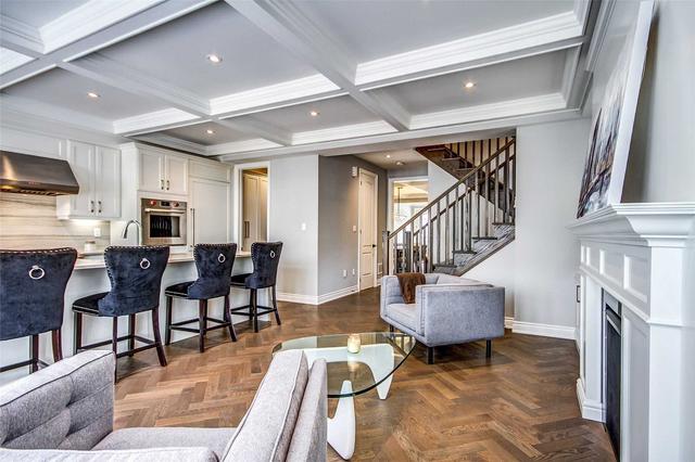 10 Kipling Grove Crt, House detached with 3 bedrooms, 5 bathrooms and 4 parking in Toronto ON | Image 7