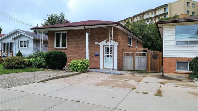 296 Phyllis Street, House detached with 5 bedrooms, 2 bathrooms and 2 parking in London ON | Image 1
