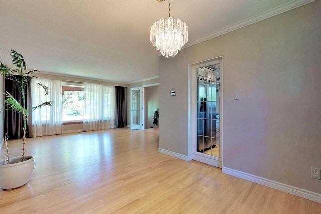 62 Kentish Cres, House detached with 3 bedrooms, 3 bathrooms and 2 parking in Toronto ON | Image 12