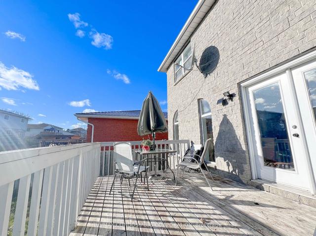 425 Kingsdale Ave S, House detached with 3 bedrooms, 4 bathrooms and 6 parking in Kingston ON | Image 16