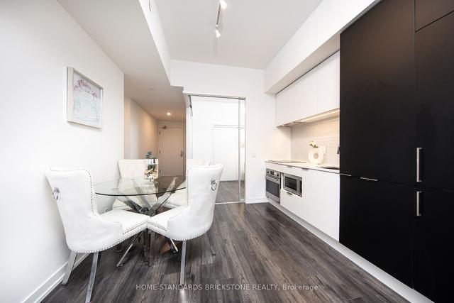 2608 - 33 Helendale Ave, Condo with 2 bedrooms, 1 bathrooms and 0 parking in Toronto ON | Image 9