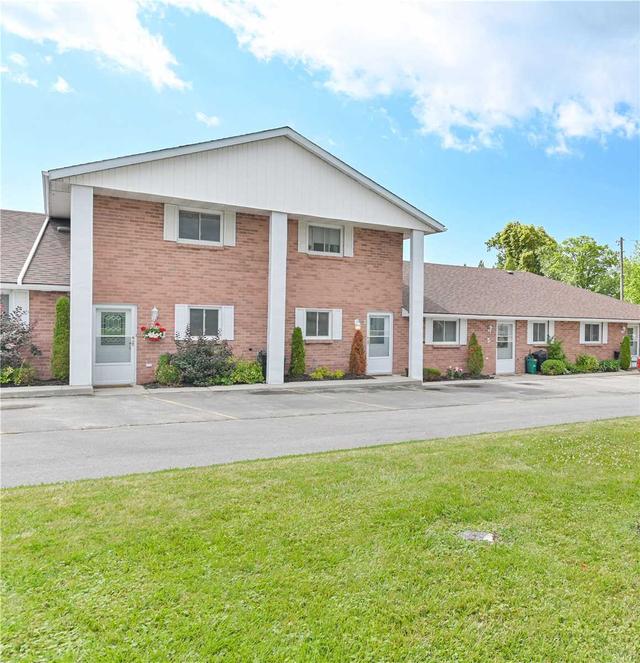 3 - 97 Dundas St W, Condo with 1 bedrooms, 1 bathrooms and 2 parking in Quinte West ON | Image 1