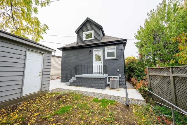219 Hess St S, House detached with 3 bedrooms, 2 bathrooms and 4 parking in Hamilton ON | Image 19