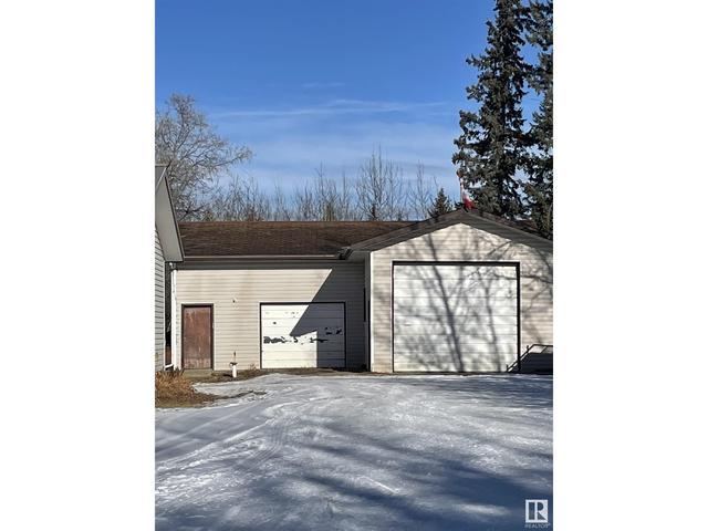 4905 50 Av, House detached with 5 bedrooms, 2 bathrooms and null parking in Athabasca County AB | Image 4