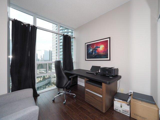 809 - 70 Absolute Ave, Condo with 2 bedrooms, 2 bathrooms and 1 parking in Mississauga ON | Image 9