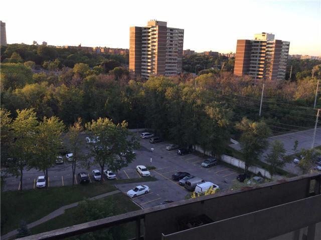 1002 - 3105 Queen Frederica Dr, Condo with 2 bedrooms, 1 bathrooms and 1 parking in Mississauga ON | Image 16