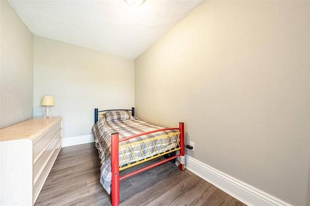 230 Birge St, House detached with 3 bedrooms, 1 bathrooms and 2 parking in Hamilton ON | Image 19