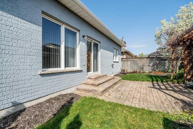287 Malick St, House detached with 2 bedrooms, 3 bathrooms and 2 parking in Milton ON | Image 19