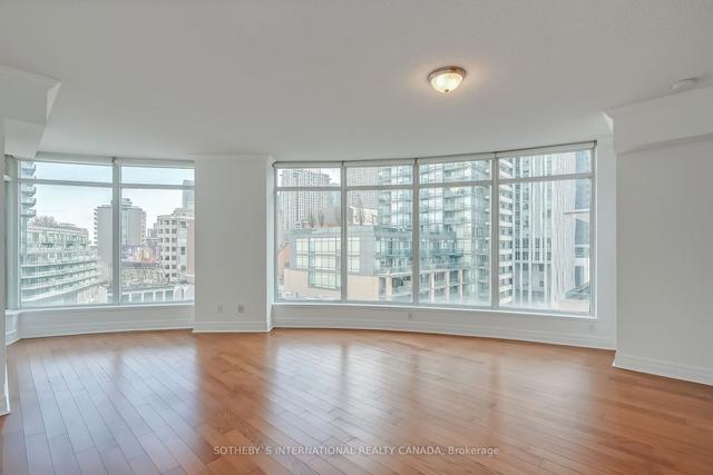 703 - 8 Scollard St, Condo with 2 bedrooms, 2 bathrooms and 1 parking in Toronto ON | Image 13