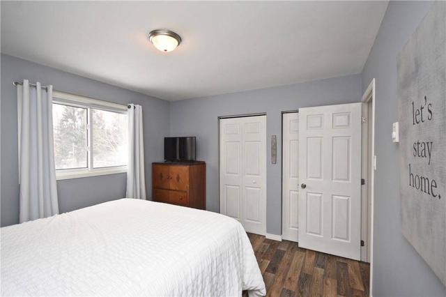 29 Champlain Cres, House detached with 3 bedrooms, 2 bathrooms and 4 parking in Oro Medonte ON | Image 19