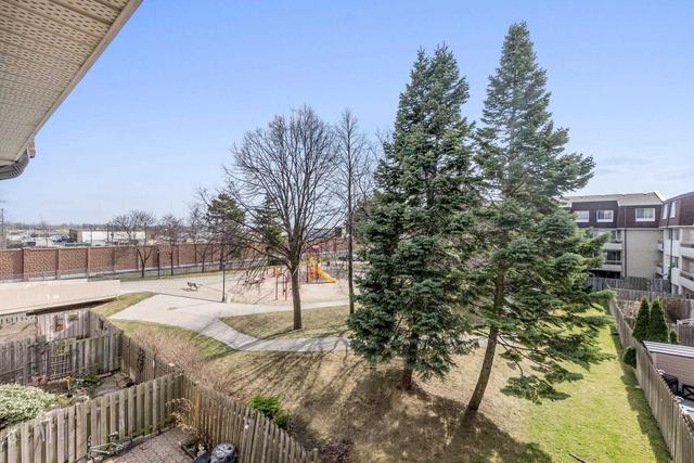 137 - 2170 Bromsgrove Rd, Townhouse with 3 bedrooms, 2 bathrooms and 1 parking in Mississauga ON | Image 27