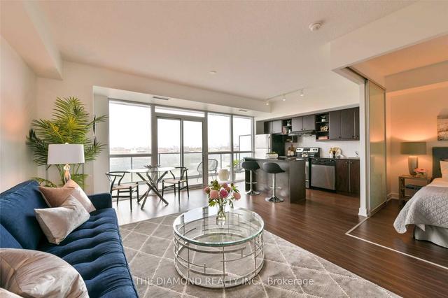 826 - 35 Brian Peck Cres, Condo with 1 bedrooms, 1 bathrooms and 1 parking in Toronto ON | Image 9
