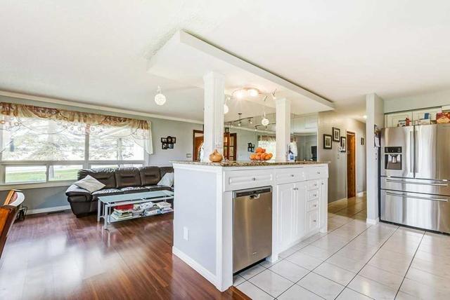 16585 Jane St, House detached with 5 bedrooms, 5 bathrooms and 21 parking in King ON | Image 4
