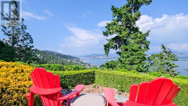 2897 Weatherhill Road, House detached with 4 bedrooms, 3 bathrooms and 9 parking in West Kelowna BC | Image 6