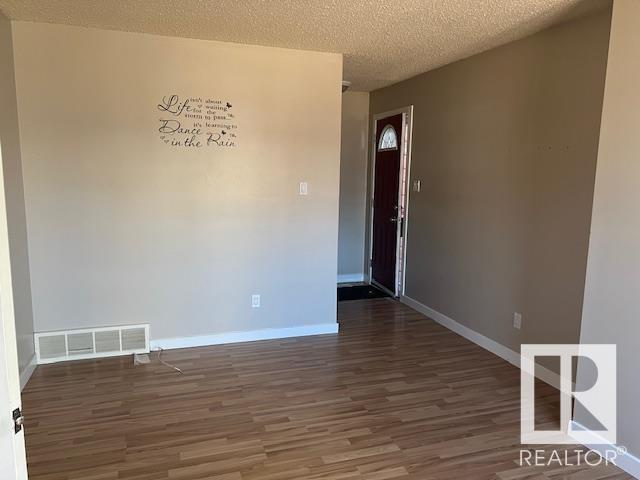 2 - 4839 50 St Nw, House attached with 3 bedrooms, 1 bathrooms and null parking in Gibbons AB | Image 4
