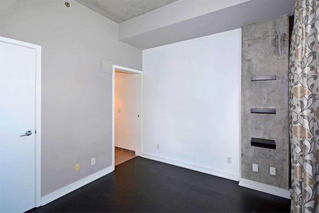 209 - 60 Bathurst St, Condo with 1 bedrooms, 1 bathrooms and 1 parking in Toronto ON | Image 8