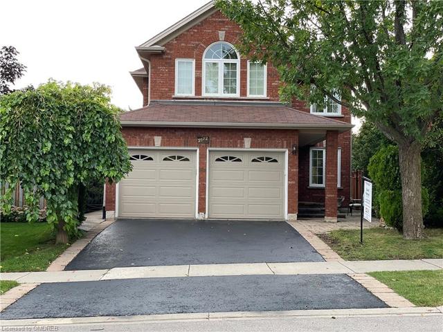 2572 Andover Road, House detached with 5 bedrooms, 3 bathrooms and 4 parking in Oakville ON | Image 1