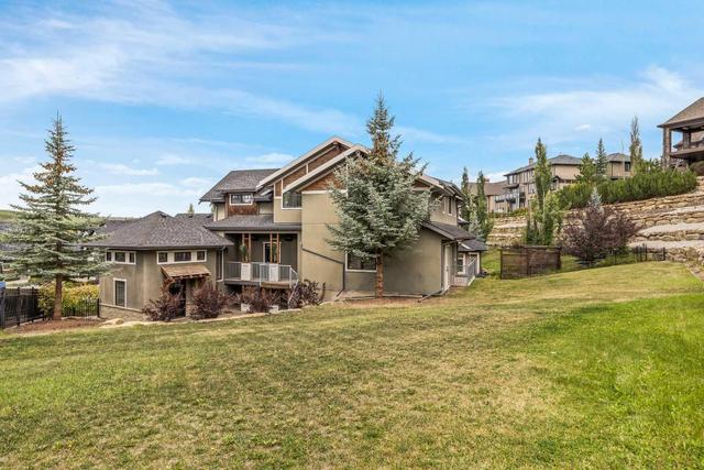34 Spring Valley Place Sw, House detached with 3 bedrooms, 4 bathrooms and 6 parking in Calgary AB | Image 47