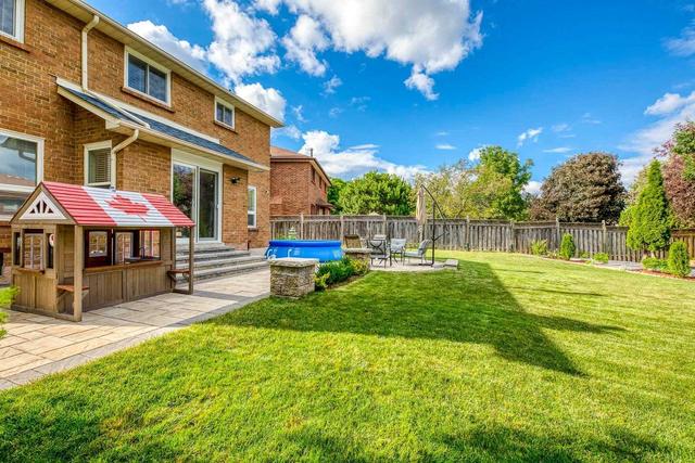 1376 Bramblewood Green, House detached with 4 bedrooms, 4 bathrooms and 5.5 parking in Oakville ON | Image 30