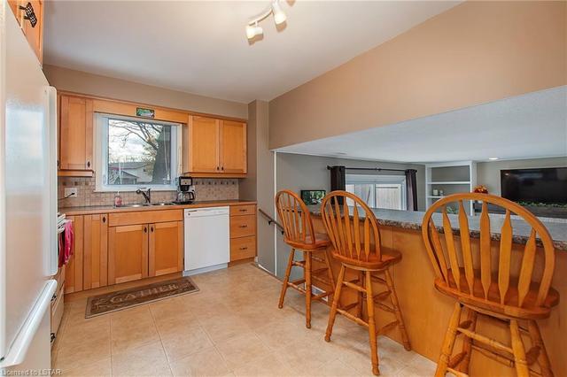 1122 Cambridge Crescent, House detached with 4 bedrooms, 2 bathrooms and null parking in Sarnia ON | Image 16