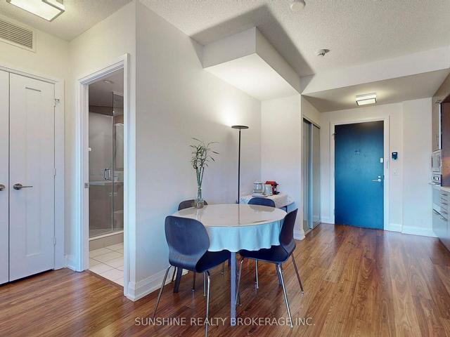 2122 - 5 Sheppard Ave E, Condo with 2 bedrooms, 2 bathrooms and 1 parking in Toronto ON | Image 7
