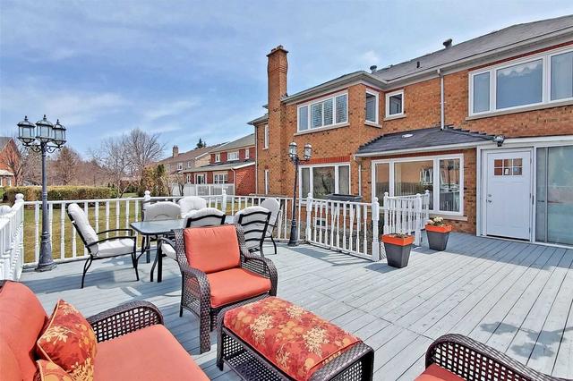 398 Weldrick Rd E, House detached with 5 bedrooms, 4 bathrooms and 6 parking in Richmond Hill ON | Image 31