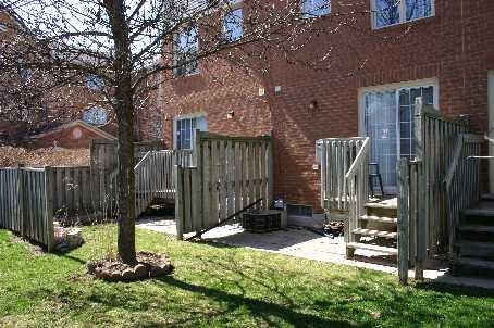 unit 7 - 6950 Tenth Line W, Townhouse with 3 bedrooms, 2 bathrooms and 2 parking in Mississauga ON | Image 2