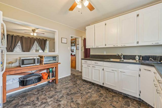 7203 25 Street Se, House detached with 4 bedrooms, 2 bathrooms and 2 parking in Calgary AB | Image 12
