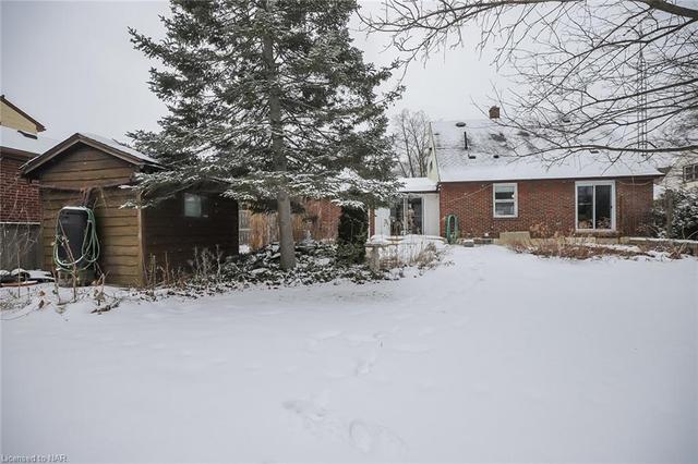 233 Scott Street, House detached with 3 bedrooms, 1 bathrooms and null parking in St. Catharines ON | Image 27