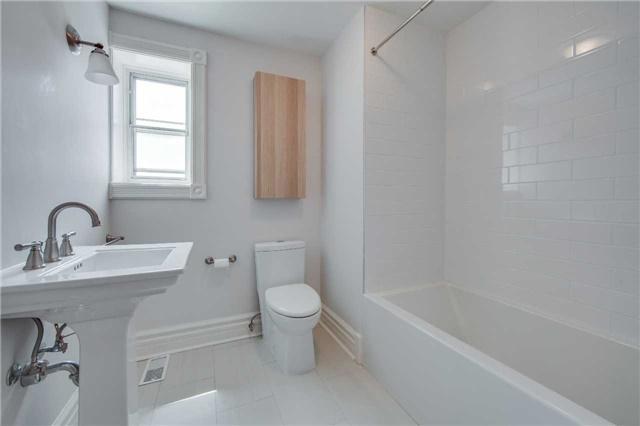 Upper - 355 Dovercourt Rd, House semidetached with 3 bedrooms, 1 bathrooms and 1 parking in Toronto ON | Image 10
