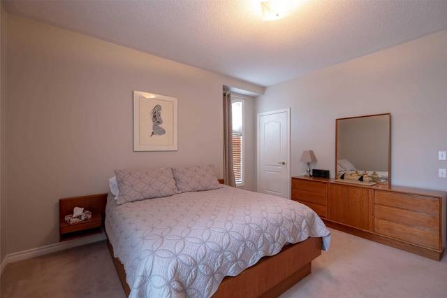 268 Silverbirch Blvd, Condo with 2 bedrooms, 2 bathrooms and 1 parking in Hamilton ON | Image 12