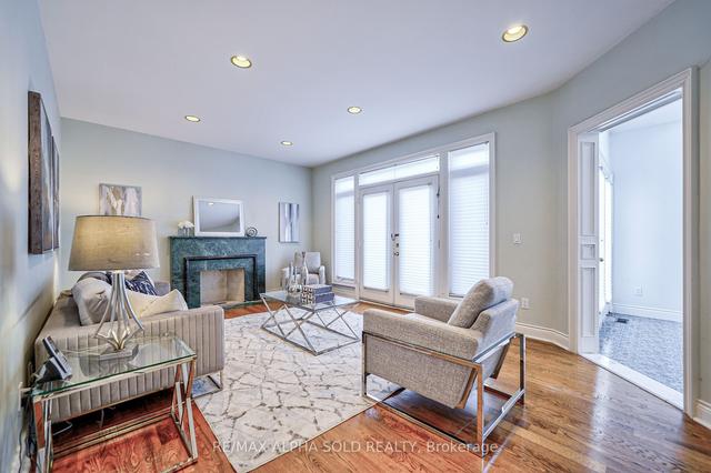 192 Moore Park Ave, House detached with 4 bedrooms, 5 bathrooms and 6 parking in Toronto ON | Image 3