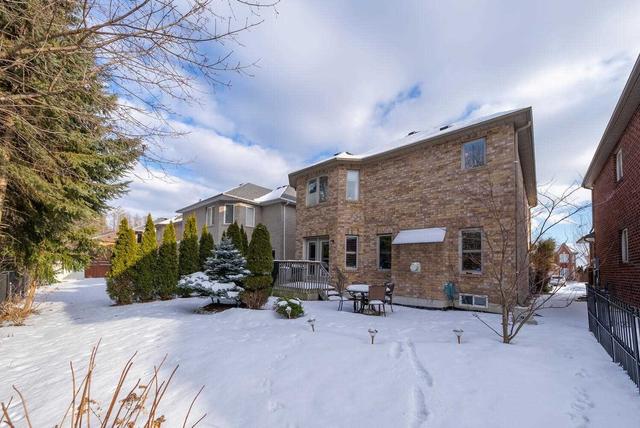 14 Sunnyside Dr, House detached with 4 bedrooms, 4 bathrooms and 4 parking in Richmond Hill ON | Image 19