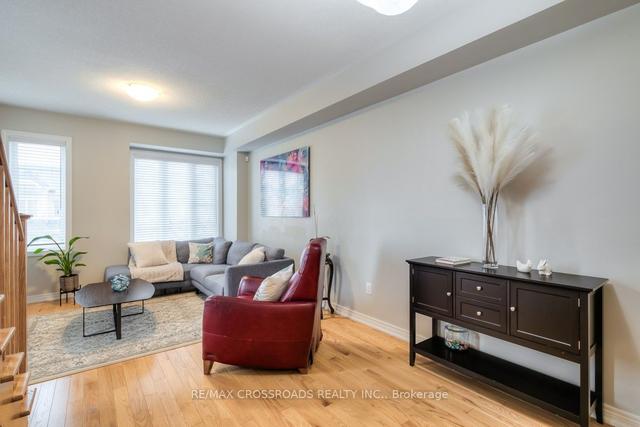 84 Lily Cup Ave, House attached with 3 bedrooms, 3 bathrooms and 2 parking in Toronto ON | Image 4