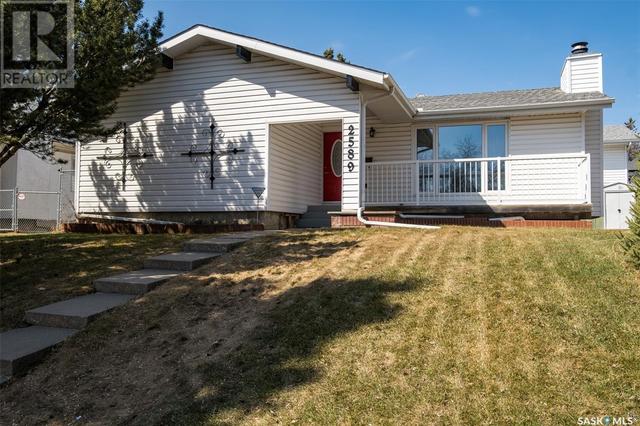 2589 15th Avenue E, House detached with 4 bedrooms, 3 bathrooms and null parking in Prince Albert SK | Image 1