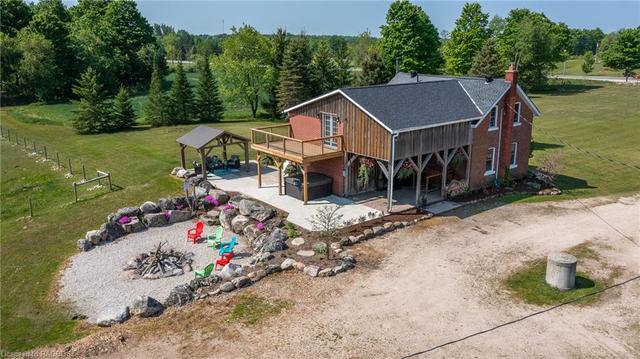 315421 Highway 6, House detached with 4 bedrooms, 2 bathrooms and null parking in Chatsworth ON | Image 12