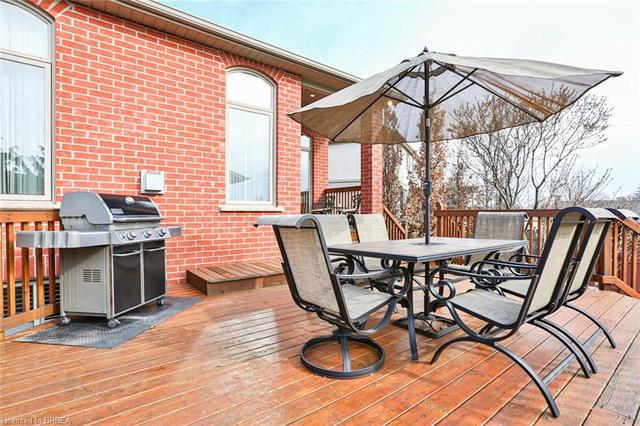 24 Zavarella Court, House detached with 2 bedrooms, 2 bathrooms and 6 parking in Brant ON | Image 39