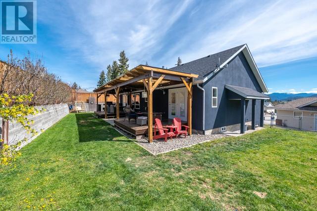 118 Westridge Drive, House detached with 5 bedrooms, 3 bathrooms and 2 parking in Princeton BC | Image 1