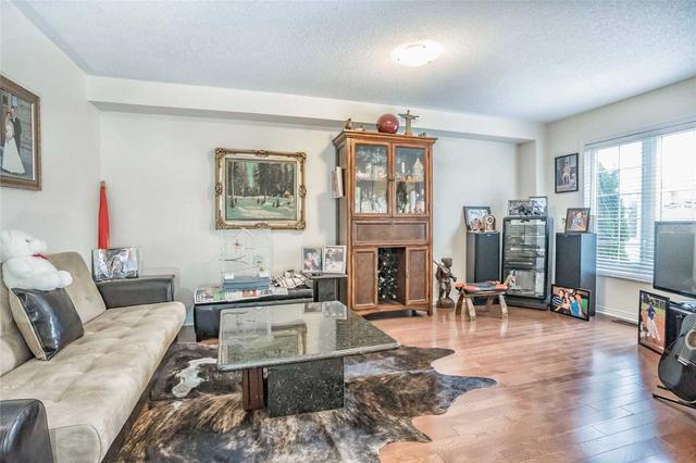 154 Gas Lamp Lane, House semidetached with 3 bedrooms, 2 bathrooms and 2 parking in Markham ON | Image 13