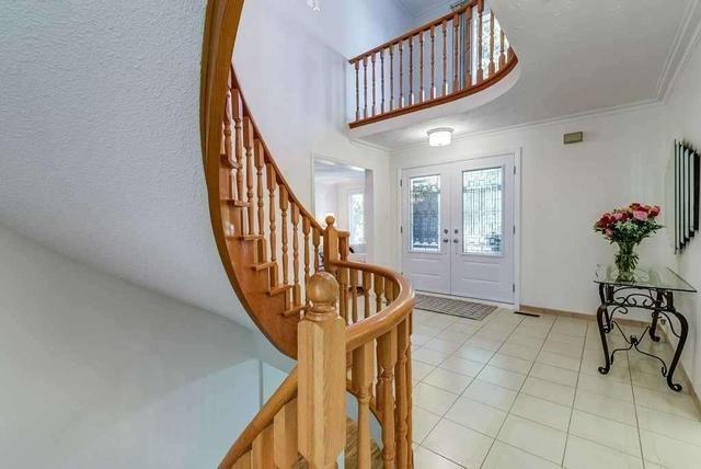 29 Dundee Cres, House detached with 4 bedrooms, 4 bathrooms and 4 parking in Markham ON | Image 4