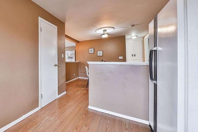 49 Tenth Ave, House detached with 2 bedrooms, 2 bathrooms and 1 parking in Brantford ON | Image 30