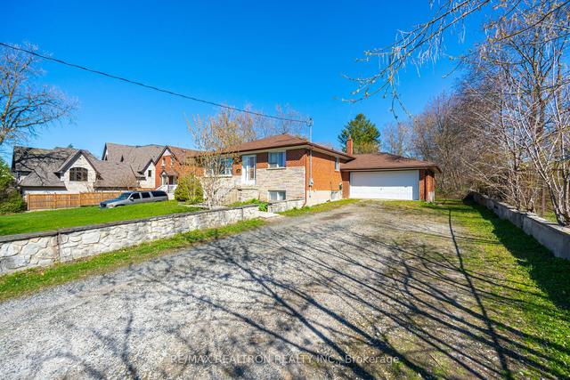 108 Garden Ave, House detached with 3 bedrooms, 1 bathrooms and 8 parking in Richmond Hill ON | Image 4