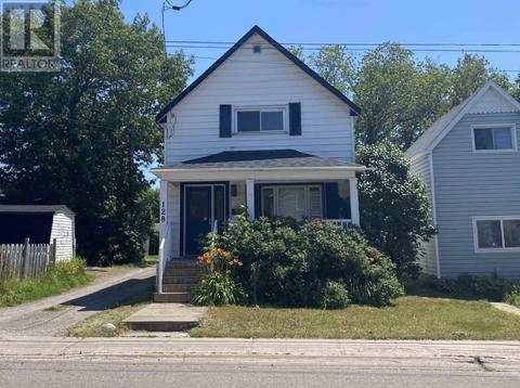 128 Tancred, House detached with 3 bedrooms, 2 bathrooms and null parking in Sault Ste. Marie ON | Card Image