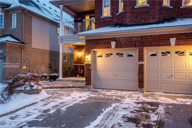 1085 Scollard Drive, House detached with 4 bedrooms, 3 bathrooms and 4 parking in Peterborough ON | Image 2