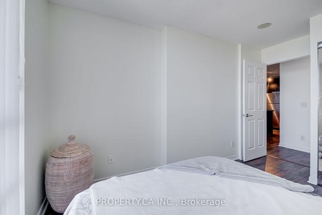 2101 - 3 Michael Power Pl, Condo with 1 bedrooms, 1 bathrooms and 1 parking in Toronto ON | Image 5