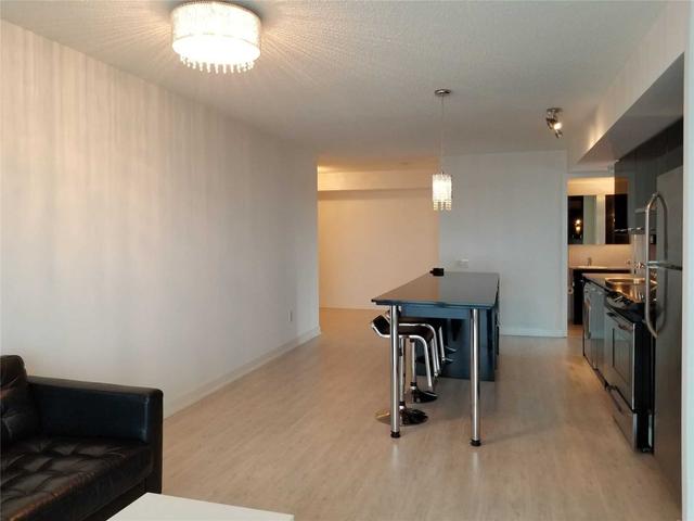 1011 - 29 Singer Crt, Condo with 2 bedrooms, 2 bathrooms and 1 parking in Toronto ON | Image 23