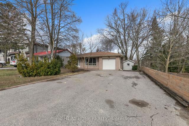 30 George St, House detached with 3 bedrooms, 3 bathrooms and 7 parking in Richmond Hill ON | Image 1