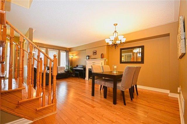 86 Castle Park Blvd, House semidetached with 3 bedrooms, 3 bathrooms and 2 parking in Vaughan ON | Image 5